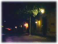 Vista de la Casa de las dams en la noche